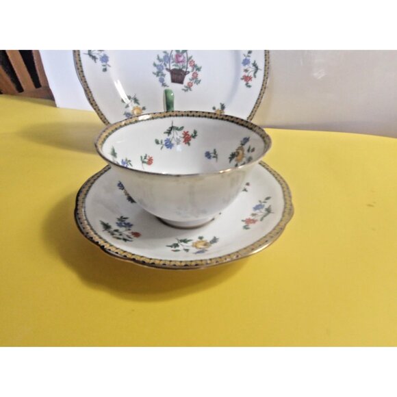 Vintage Aynsley Trio Set Cup, Saucer and Breakfast Plate Flower Basket 1920's - Picture 11 of 16
